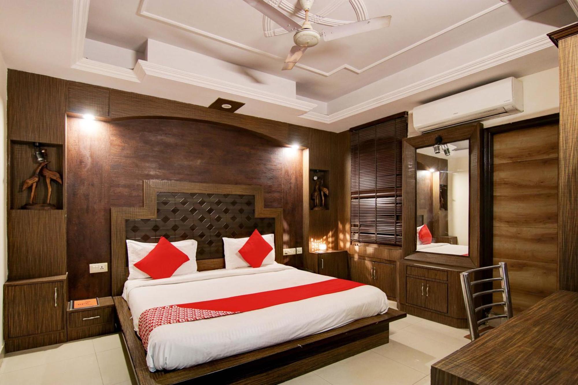 Hotel O Airport Pittors Que Delhi